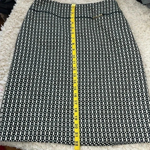 Banana Republic Womens Wool Skirt size 6 - Picture 7 of 7